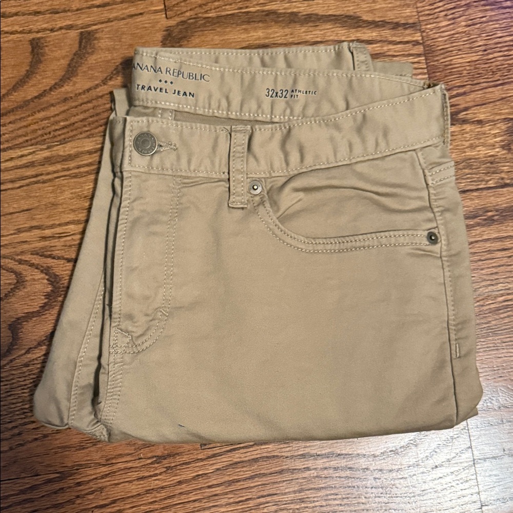 Banana Republic Men's Khaki Chinos
